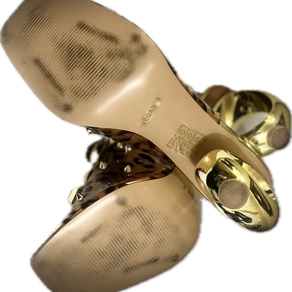 Multicolored 3 1/2 inch heeled sandal by Ninety Union. - Picture 2 of 5